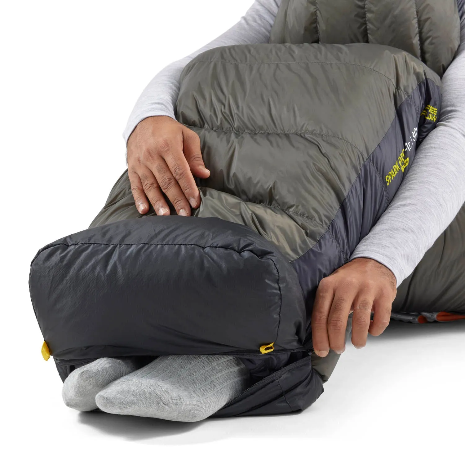 Spark Pro Down Sleeping Bag (15°F & 30°F) (Like New)